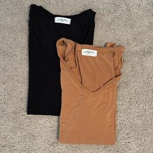 Carly Jean Los Angeles Favorite V-neck Tshirt bundle